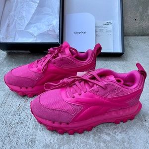 Reebok Cardi V2 Pink Classic Leather Sneaker size 8